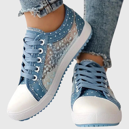 Klara | Dames Trendy Geborduurde Kanten Sneakers