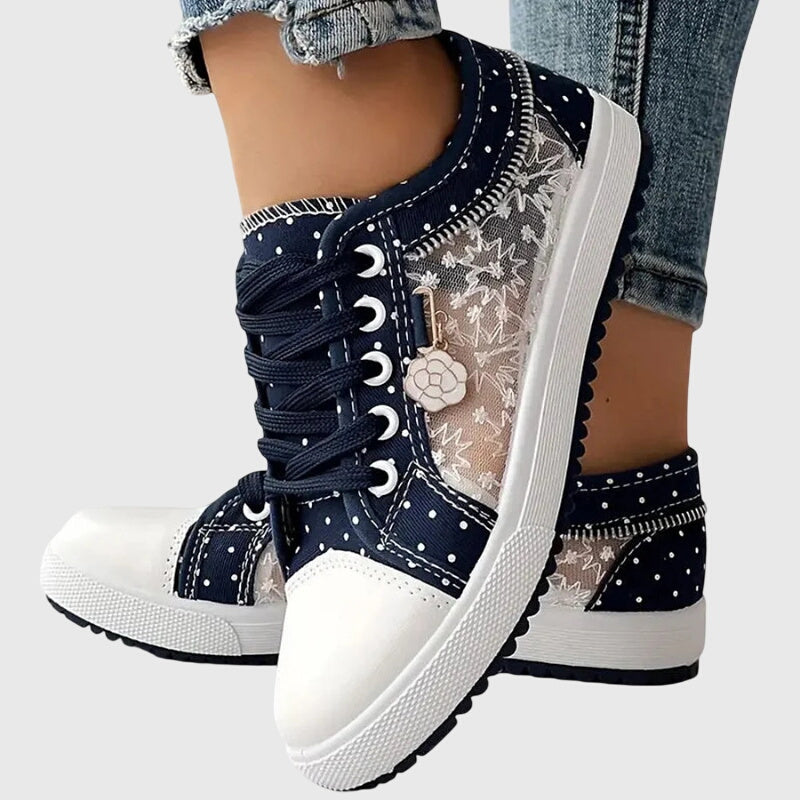 Klara | Dames Trendy Geborduurde Kanten Sneakers