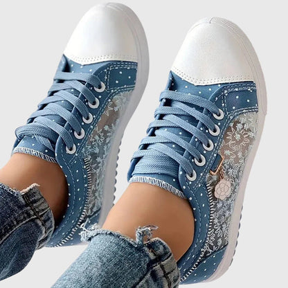 Klara | Dames Trendy Geborduurde Kanten Sneakers